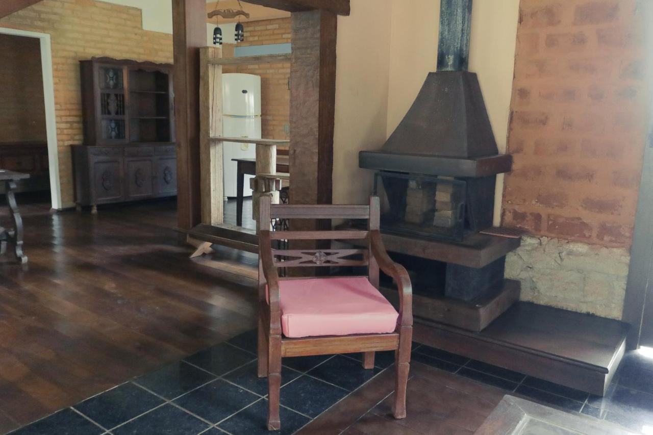 Em Tiradentes, Minas Gerais, Casa Tipica E Espacosa Em Terreno Arborizado Экстерьер фото